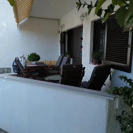 Strandhaus Mit Meerblick In * Skála Foúrkas